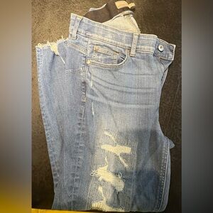 Torrid bombshell skinny’s size 16